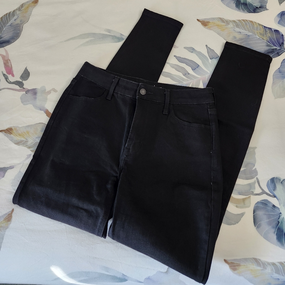 Black High-Rise Skinny Jeans